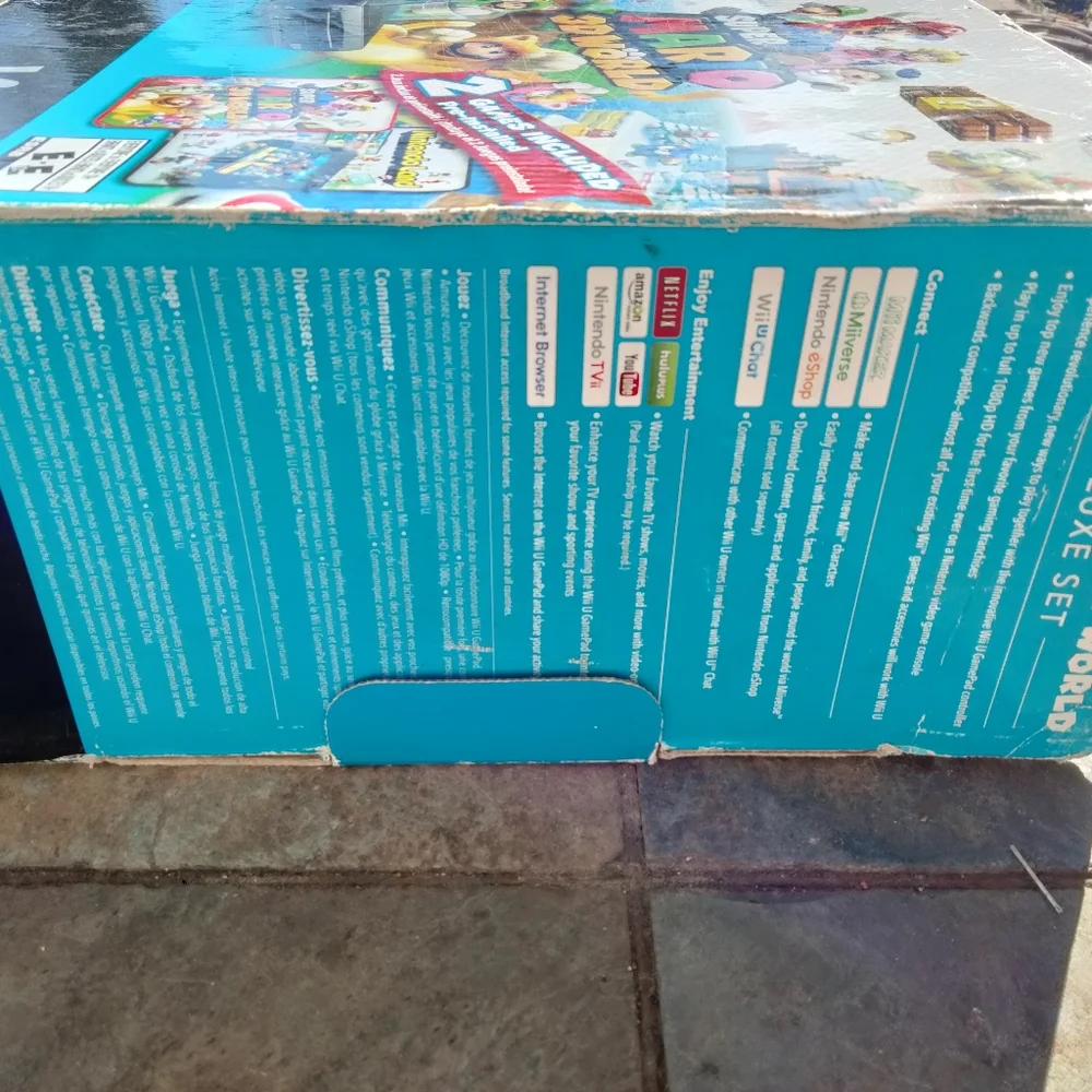 Nintendo Wii U Super Mario 3D World Deluxe Set 32GB Black Console